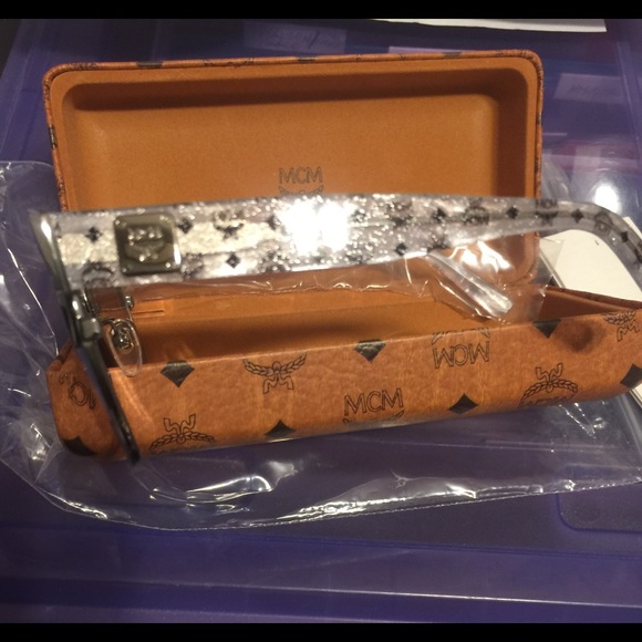 NWT Retro MCM Sunglasses - Picture 3 of 5